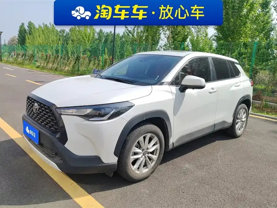 Toyota Corolla Cross — фото 1
