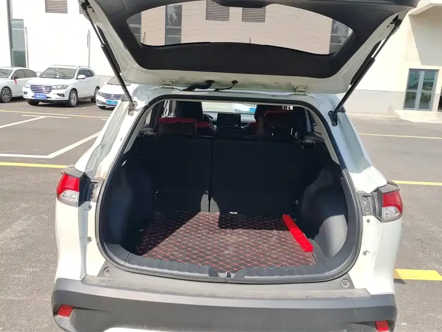 Toyota Corolla Cross — фото 4