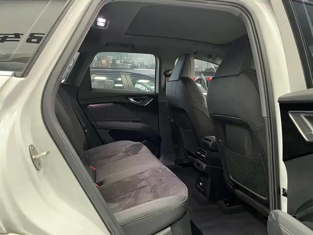 Audi Q4 e-tron 2023 из CN, фото 4