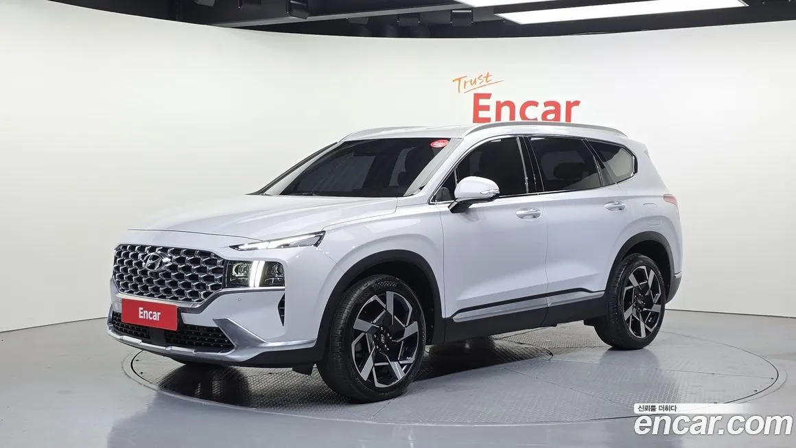 Hyundai Santafe — фото 1
