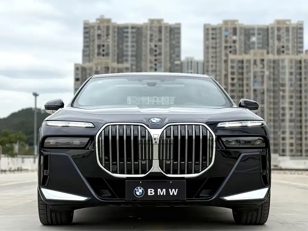 BMW 7 Series — фото 5