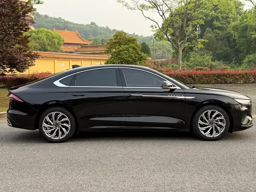 Lincoln Z 2023 из CN, фото 7