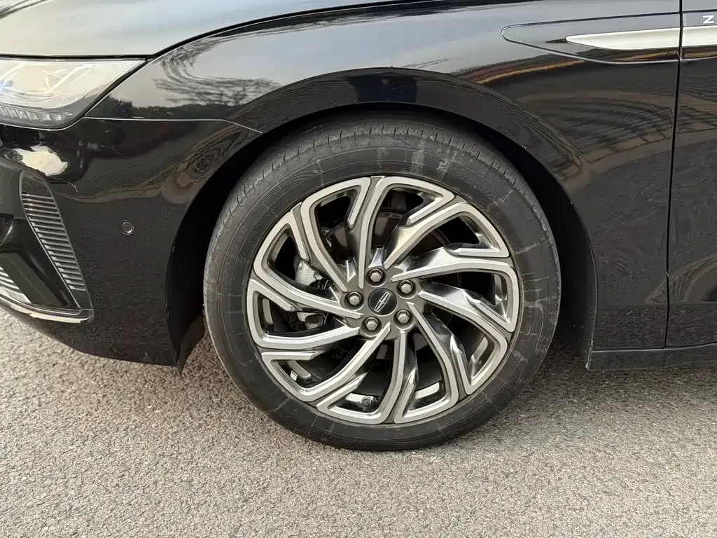 Lincoln Z 2023 из CN, фото 6