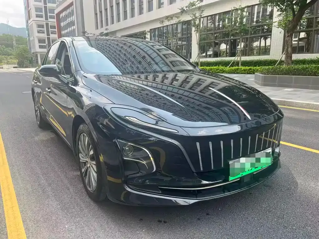 Hongqi E-QM5 — фото 5