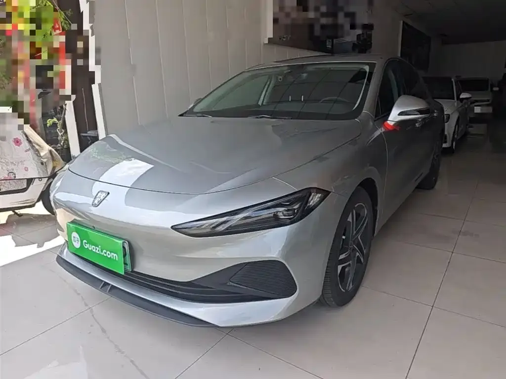 Roewe D7