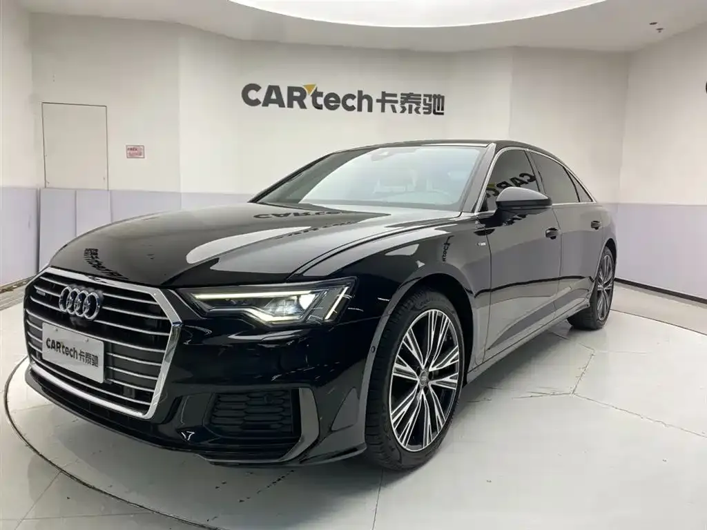 Audi A6L — фото 1