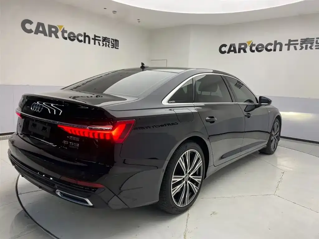 Audi A6L — фото 6