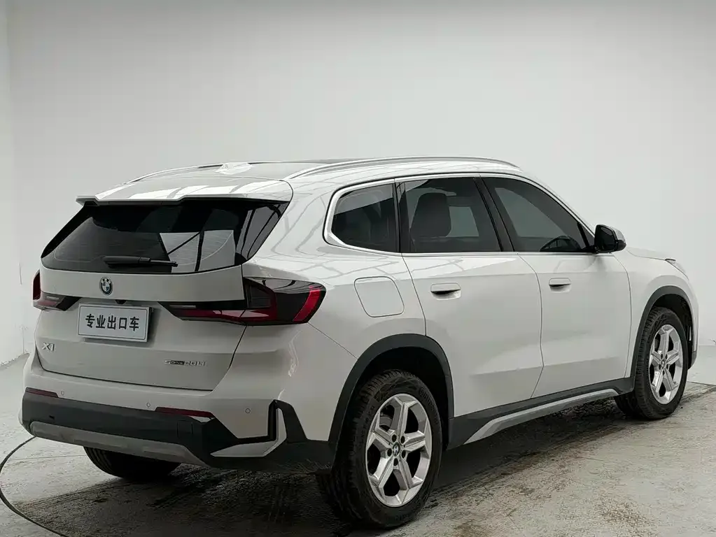 BMW X1 — фото 4