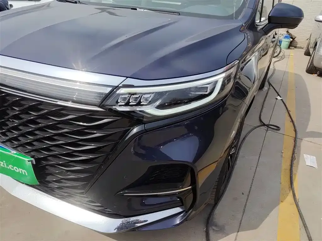Roewe iMAX8 — фото 8