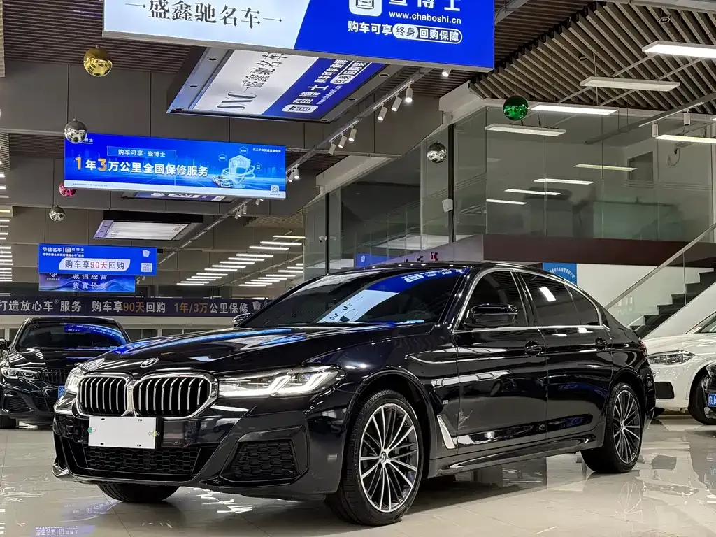 BMW 5 Series — фото 1