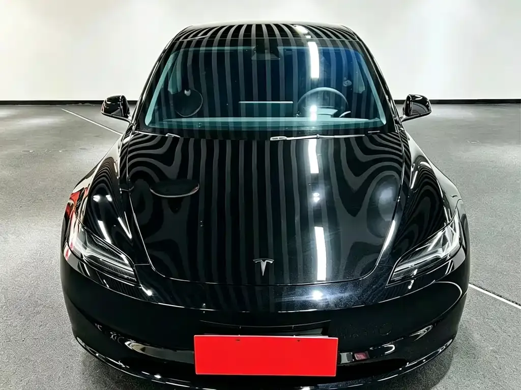 Tesla Model 3 — фото 3