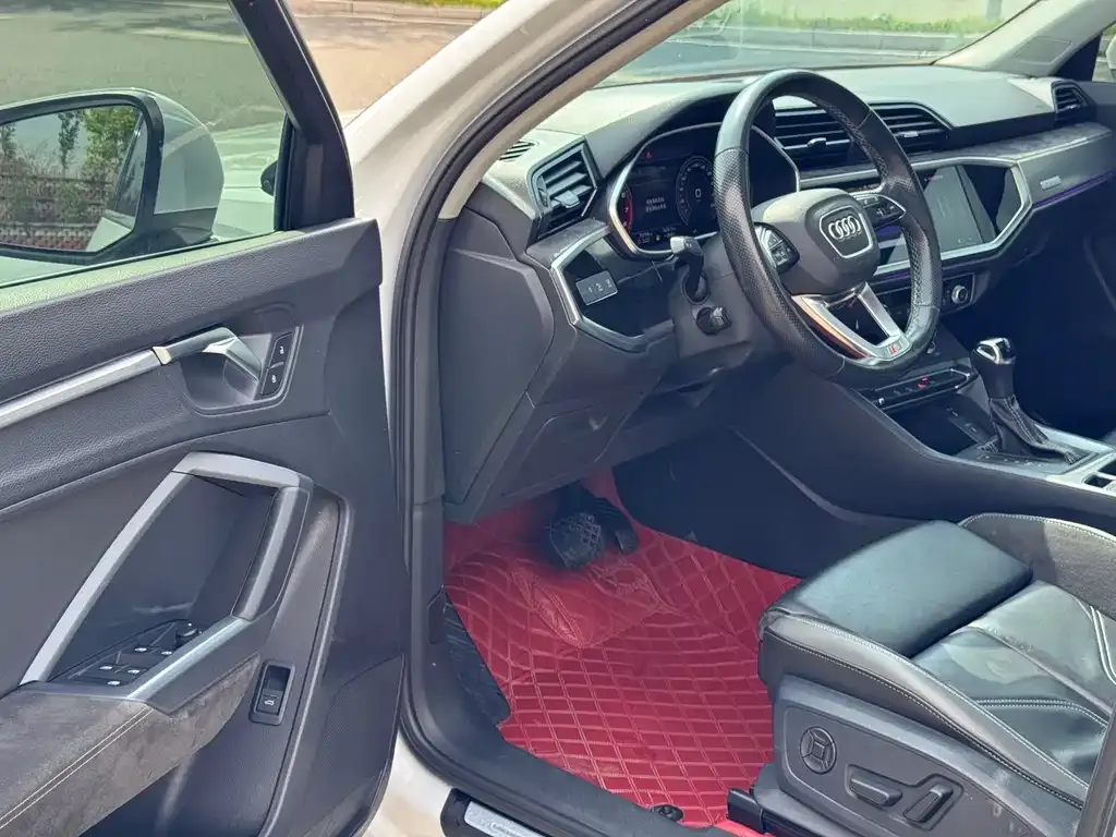 Audi Q3 Sportback 2022 из CN, фото 2