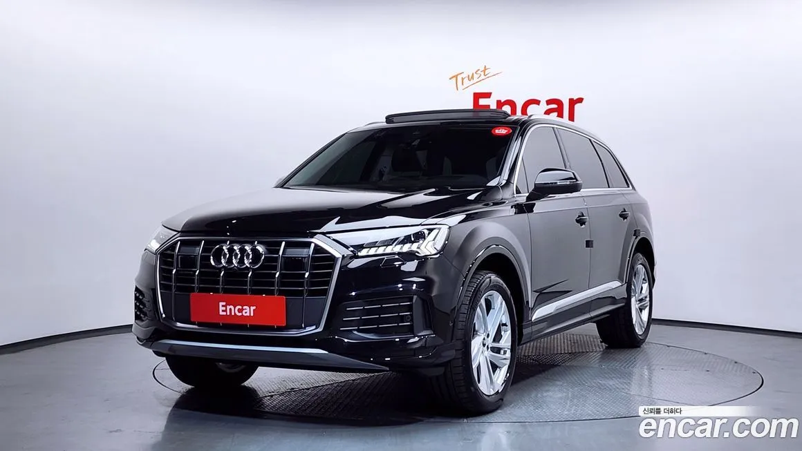 Audi Q7 — фото 1