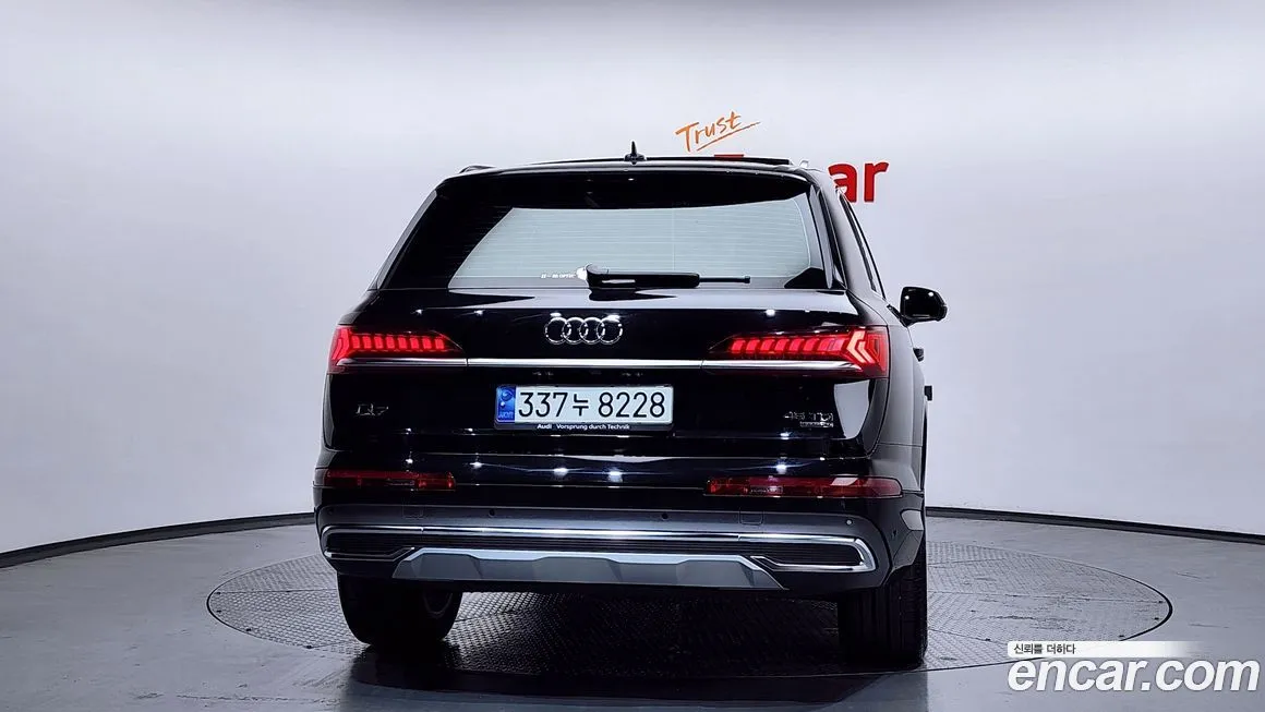 Audi Q7 — фото 4