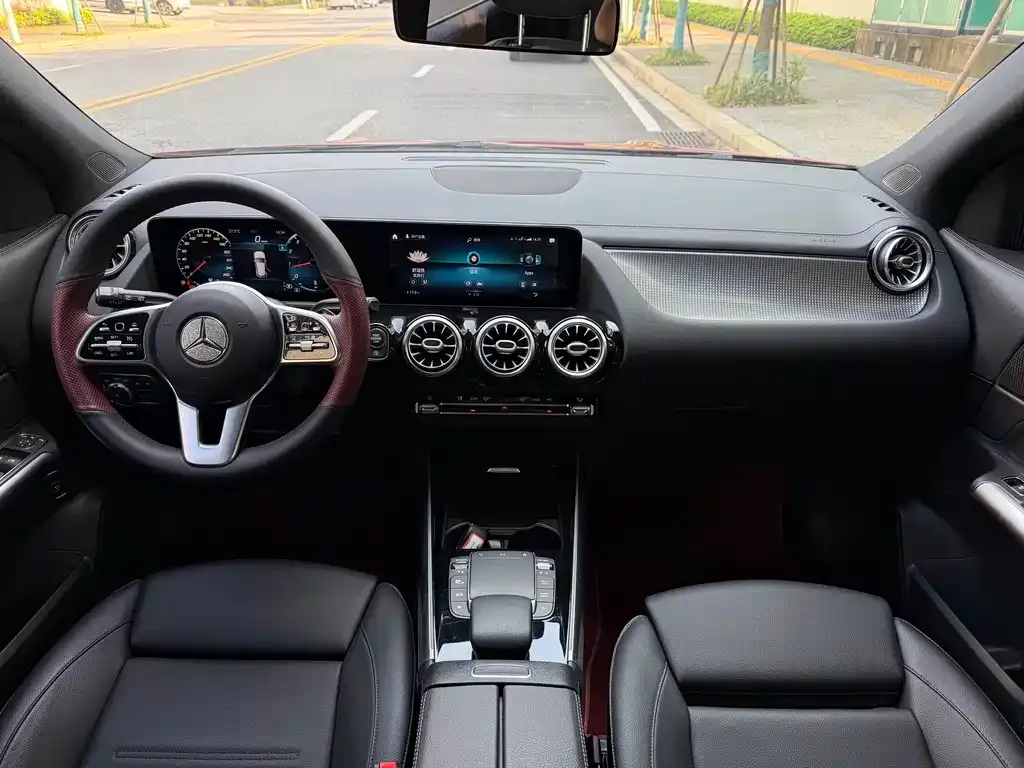 Mercedes-Benz GLA — фото 7