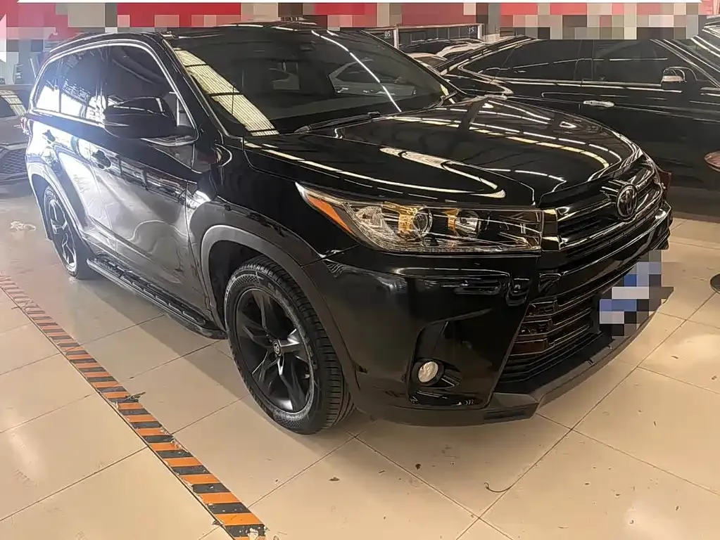 Toyota Highlander — фото 5