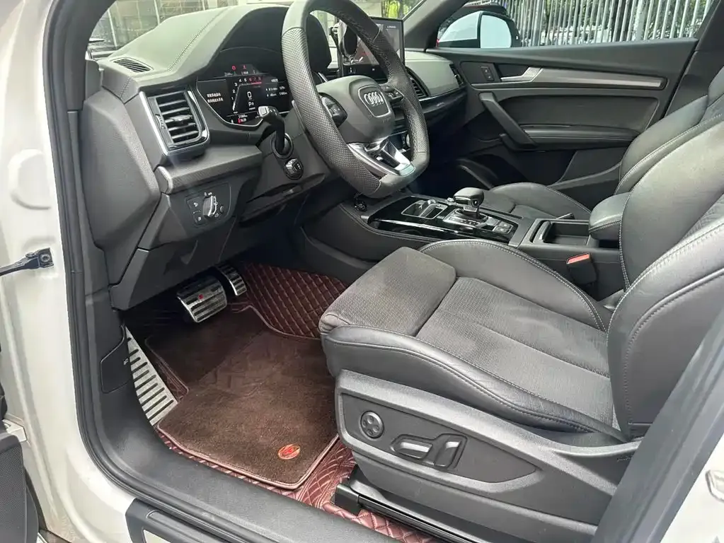 Audi Q5L Sportback 2022 из CN, фото 5