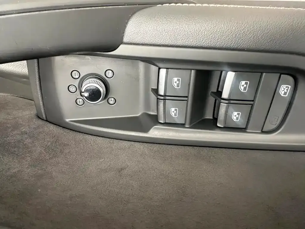 Audi Q5L Sportback 2022 из CN, фото 6