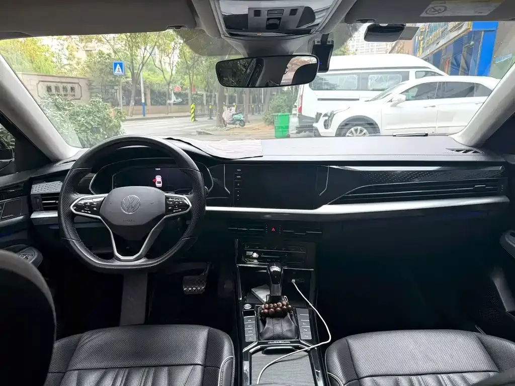 Volkswagen Passat New Energy 2023 из CN, фото 2