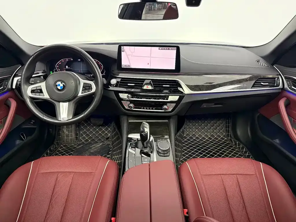 BMW 5 Series — фото 9