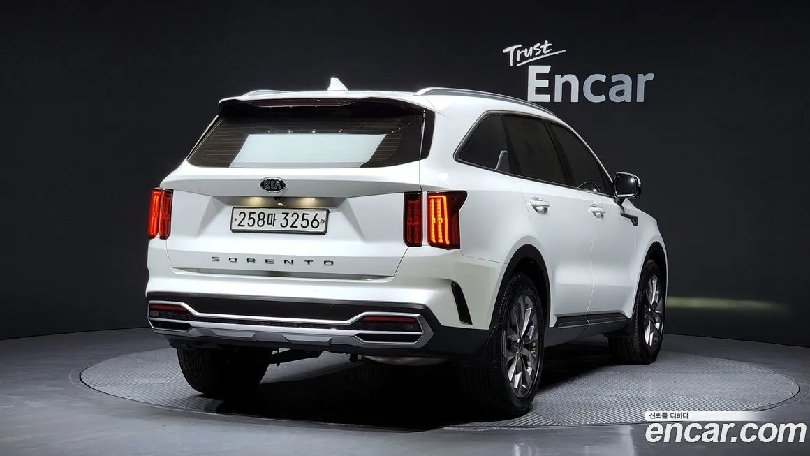 Kia Sorento — фото 2
