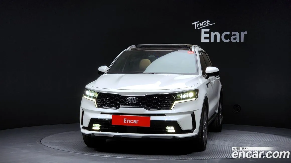 Kia Sorento — фото 5