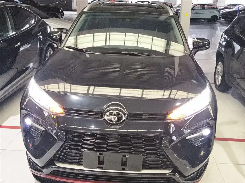 Toyota Wildlander — фото 10