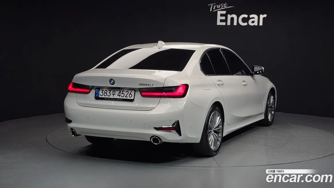 BMW 3-Series 2022 из KR, фото 4