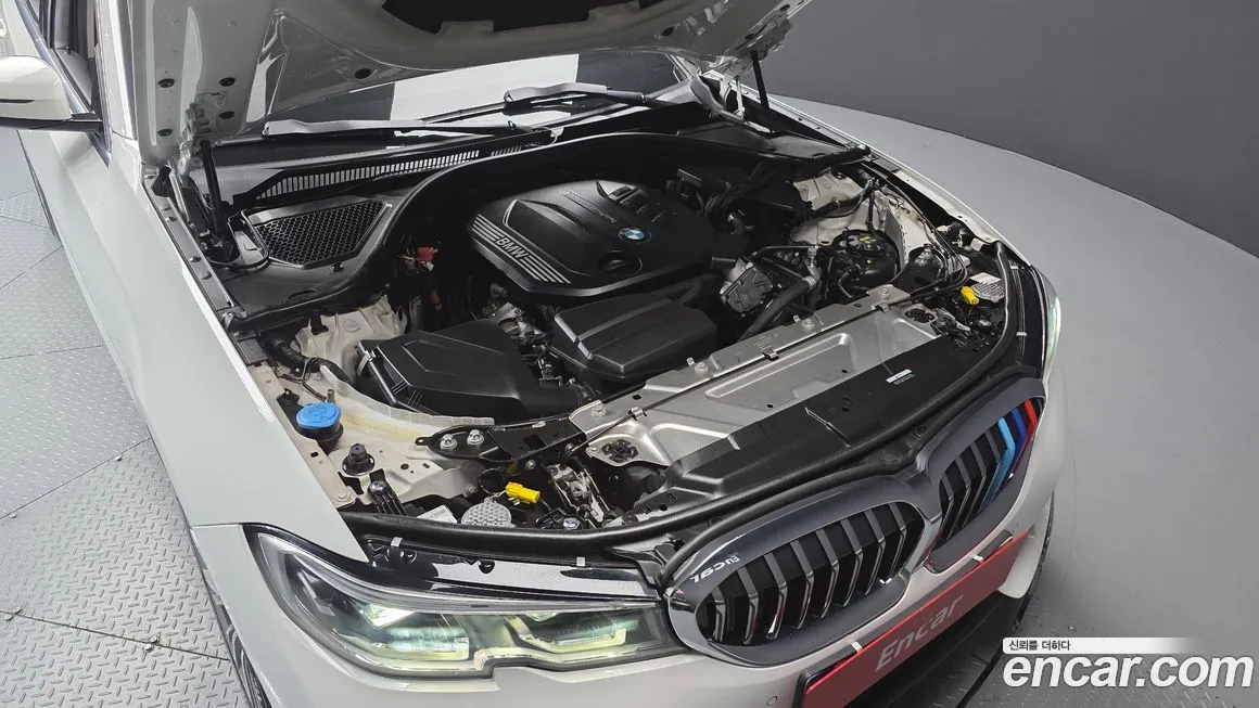 BMW 3-Series 2022 из KR, фото 10
