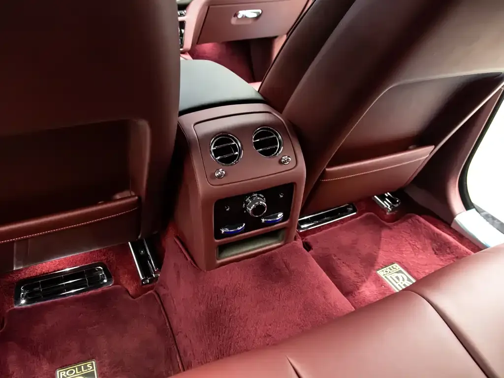Rolls-Royce Ghost 2024 из CN, фото 9