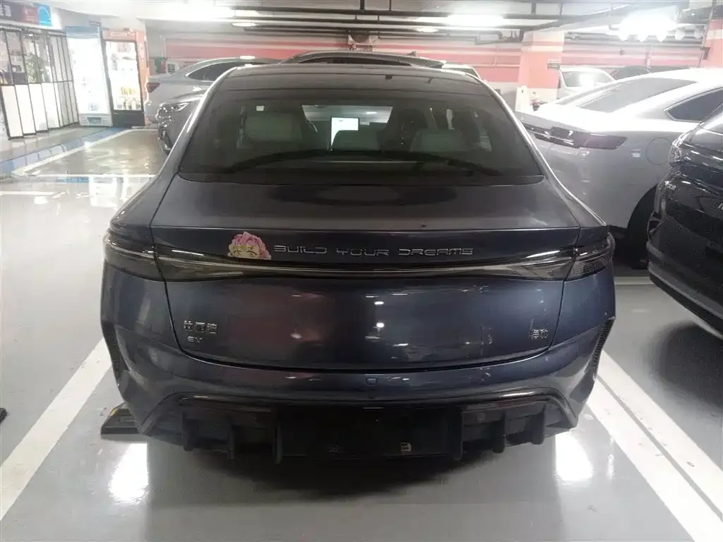 BYD Seal — фото 9