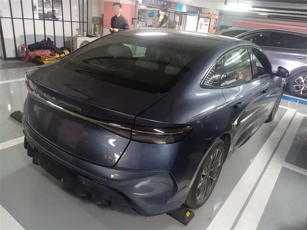 BYD Seal — фото 6