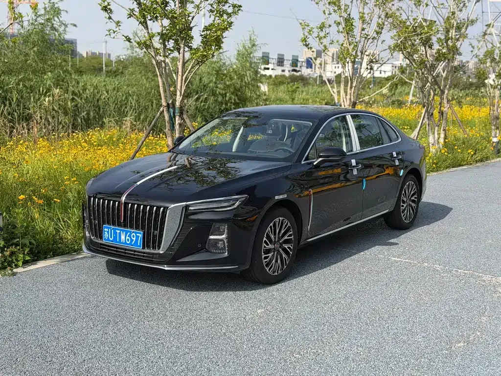 Hongqi H5 — фото 1