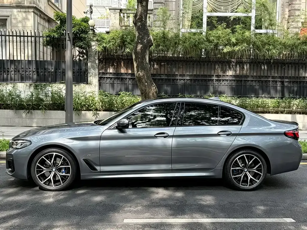 BMW 5 Series (Import) — фото 6