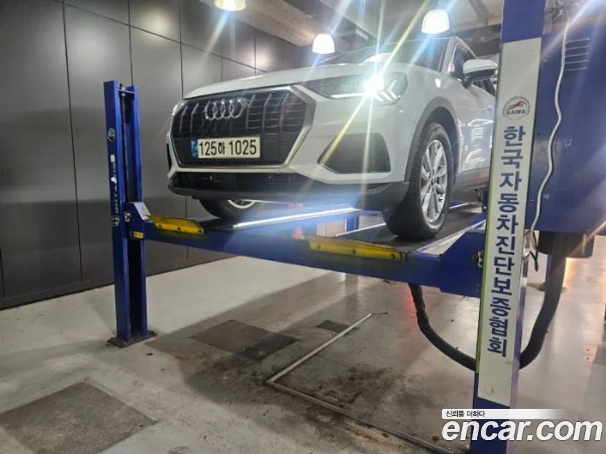 Audi Q3 2023 из KR, фото 2