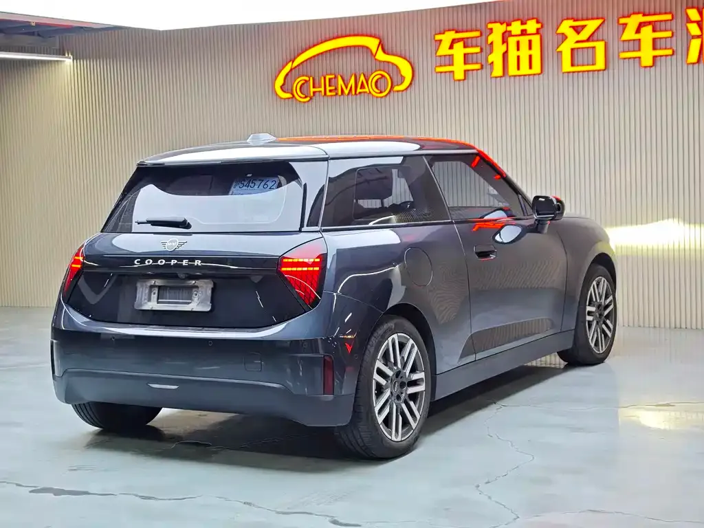 MINI Cooper EV 2024 из CN, фото 2