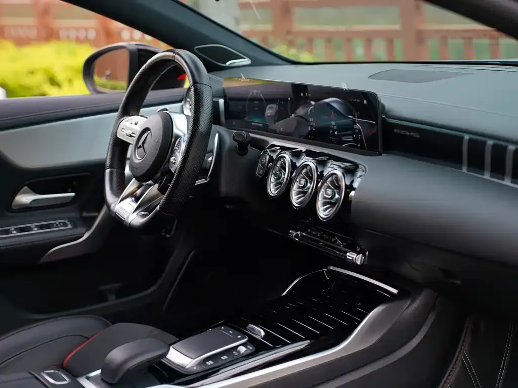 Mercedes-Benz A-Class AMG — фото 5
