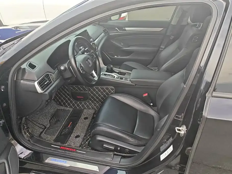 Honda Accord — фото 3