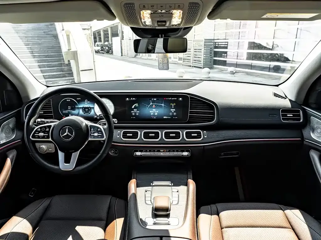 Mercedes-Benz GLE — фото 9
