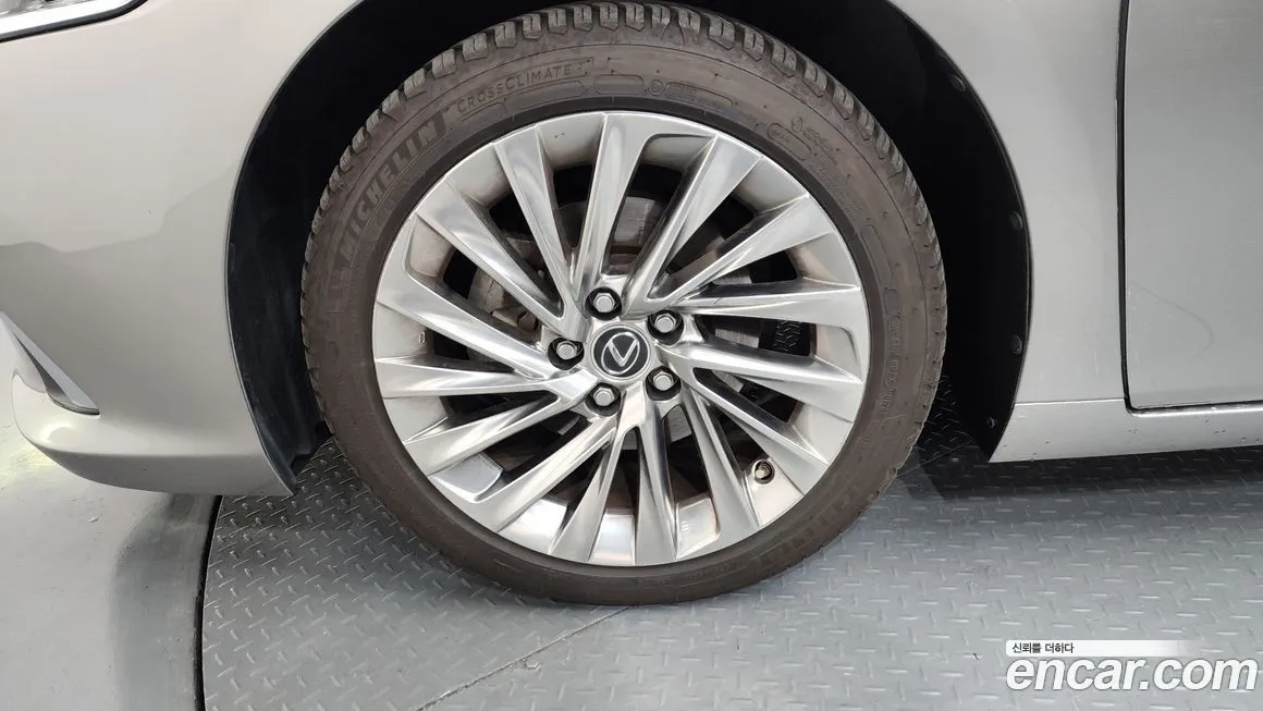 Lexus ES 2022 из KR, фото 10
