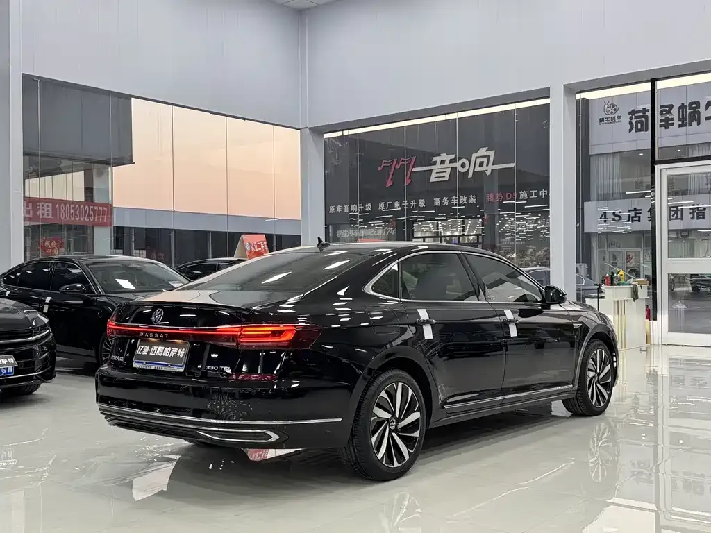 Volkswagen Passat — фото 4