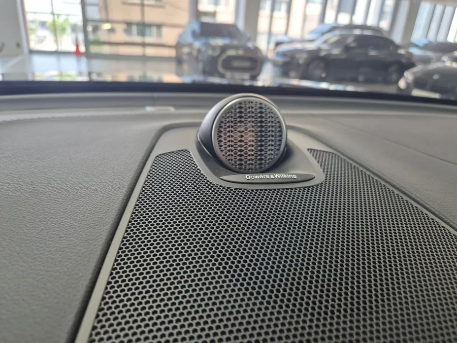 Volvo XC60 2026 из KR, фото 2