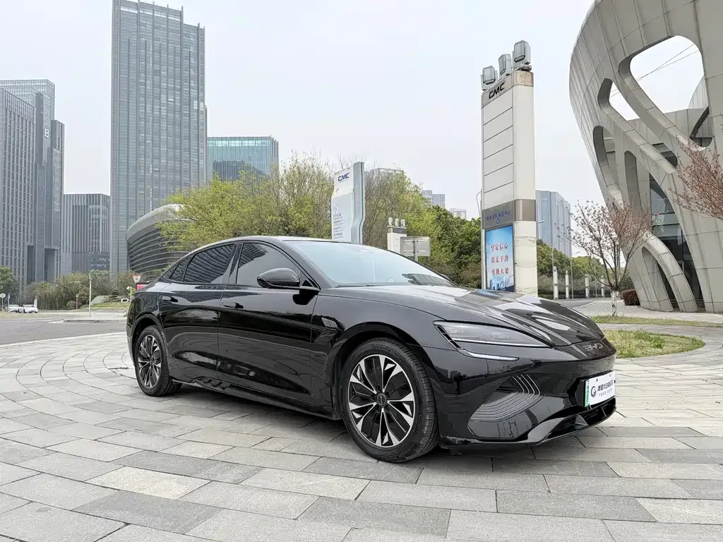 BYD Seal — фото 7