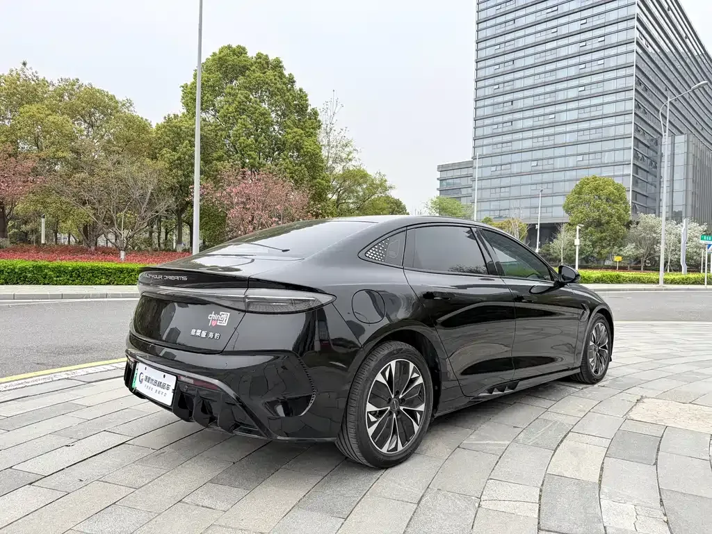 BYD Seal — фото 6