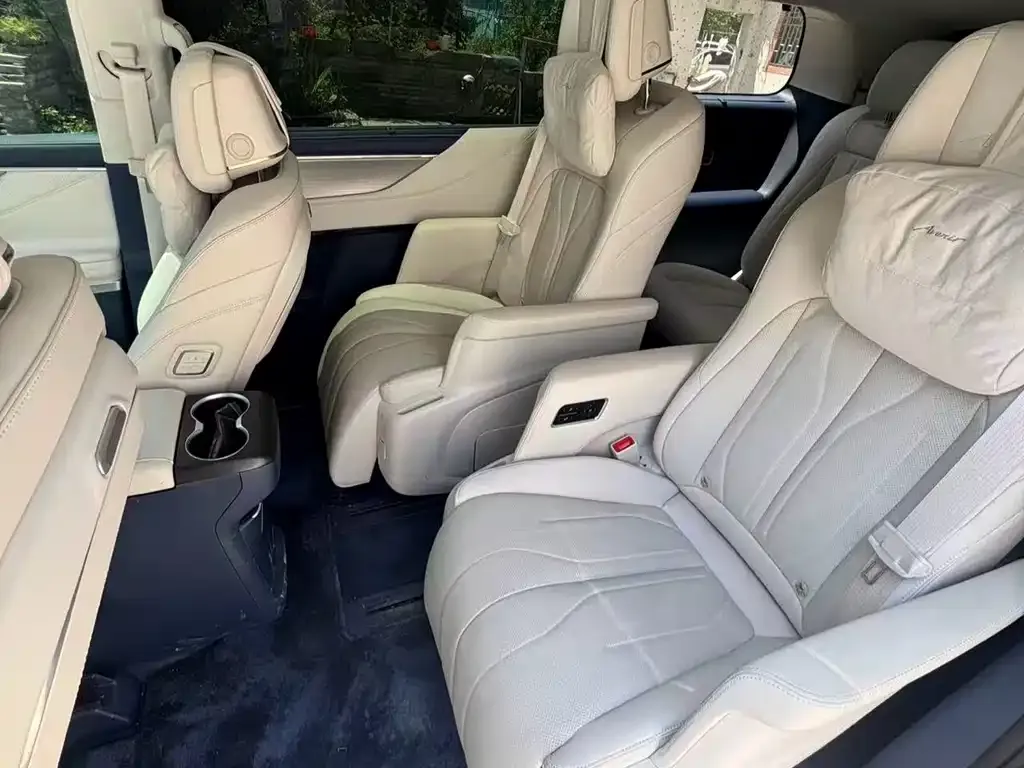 Buick GL8 Hybrid — фото 4