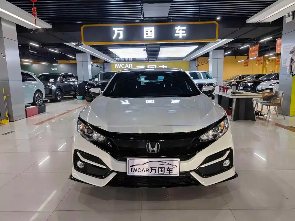Honda Civic — фото 1