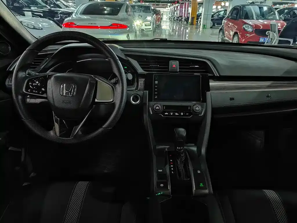 Honda Civic — фото 8