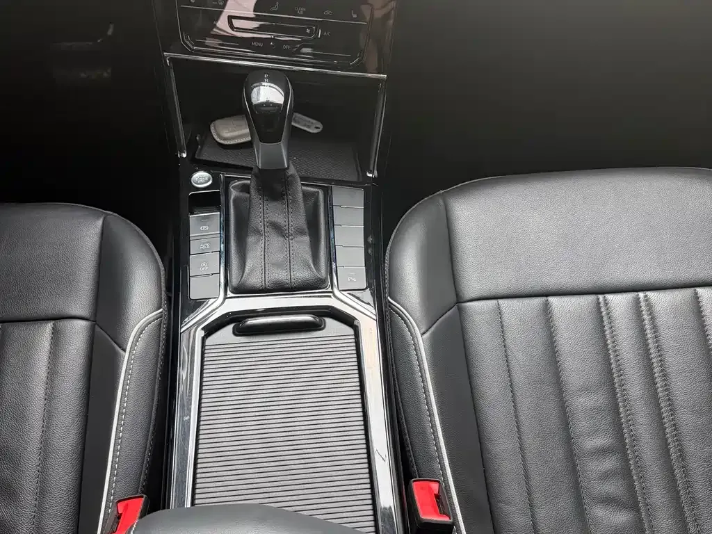 Volkswagen Passat — фото 8