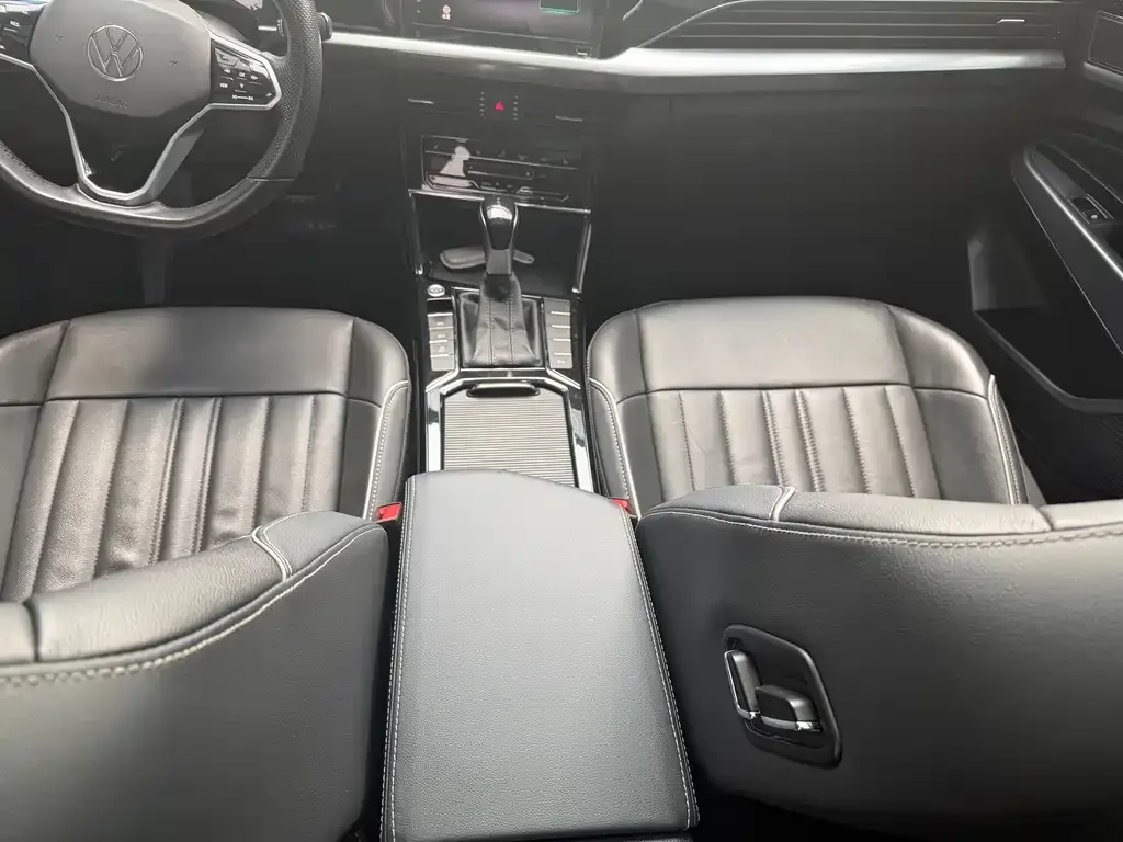 Volkswagen Passat — фото 3