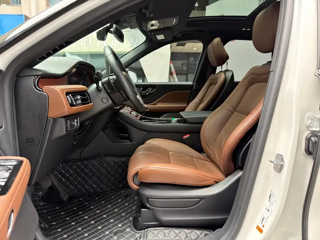 Lincoln Aviator 2021 из CN, фото 8